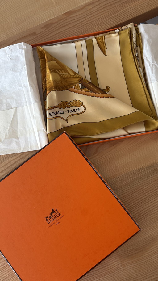 Echarpe Hermès Zephyr par J. Abadie 1992