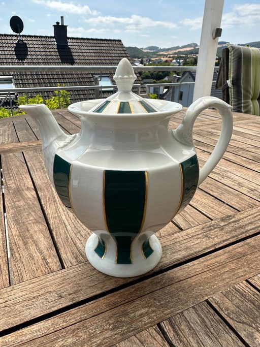 Elegant Fürstenberg porcelain jug – shape “Grecque” (emerald/gold decor)