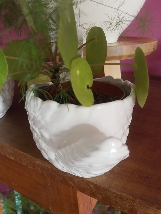 Ensemble de 2 magnifiques pots de fleurs en porcelaine blanche de style Mid-Century, en forme de cygne, de (photo 10 of 14)