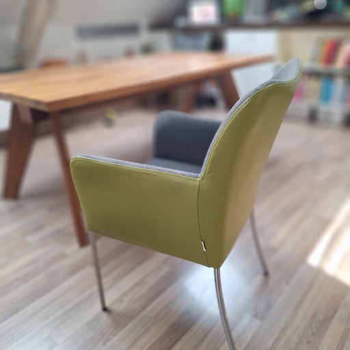 4x Four dining chairs Bert Plantagie. Model: Spargo. Duo upholstery leather and felt