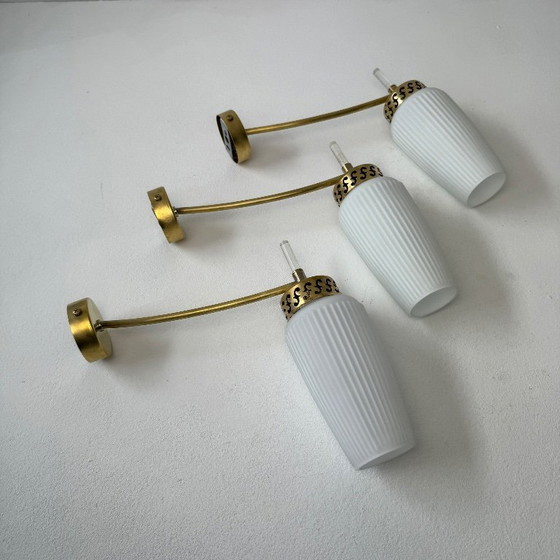 Image 1 of SET VAN 3 VINTAGE OPALINE WANDLAMPEN