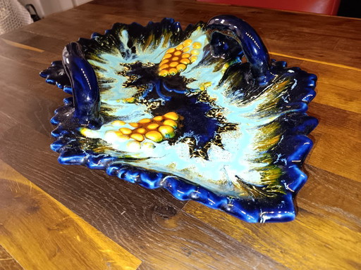 Ciotola (per la frutta) francese d'epoca a forma di foglia in ceramica di Vallauris