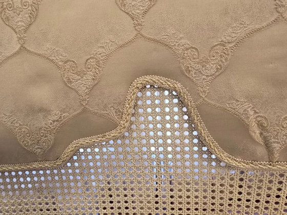 Image 1 of Salonsuite in verguld hout in Lodewijk XVI-stijl: bank, 4 fauteuils en 3 onyxtafels