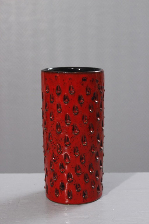 Fratelli Fanciullacci rood en zwarte "Strawberry" scrollvaas, ontwerp Italië jaren 50