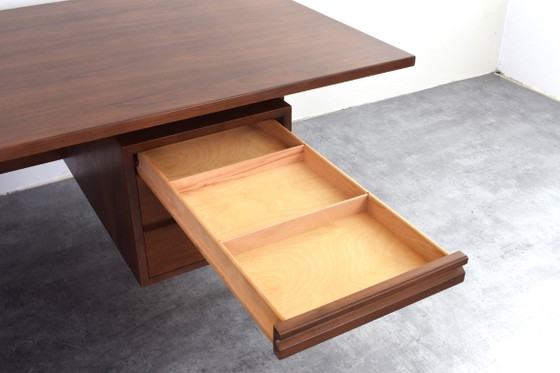 Mid-Century Large American Walnut Executive Desk – Wood (photo 15 of 18)
