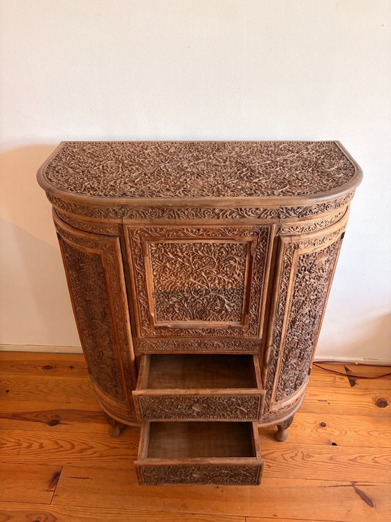 Handgesneden Kashmiri Drankkast – Art Deco – India, Jaren 60 – Drankenkasten, Wood (photo 8 of 10)