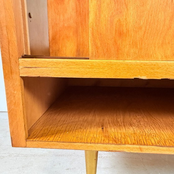Image 1 of Vintage Toonbank Vitrine op gouden pootjes