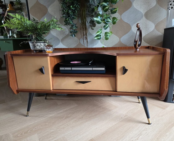 Mid-century Vintage kaptafel/tv meubel/stereokast – rockabilly, tv-meubelen, Wood (photo 3 of 15)