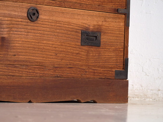 Antique Japanese Tansu Merchant's Chest of Drawers - Taishō / Showa Period (c. ) #36 – Iron (photo 20 of 40)