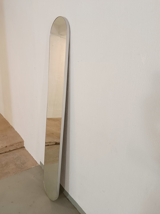 Image 1 of Espejo de pared ovalado
