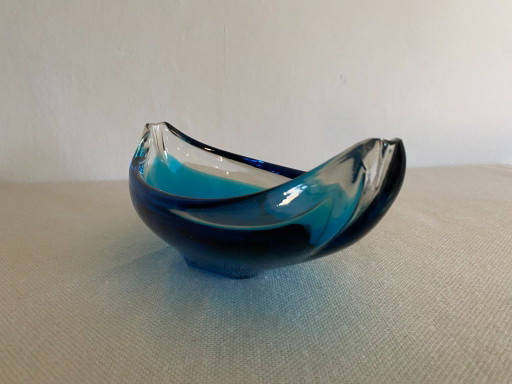 Bol en verre d'art de style Sommerso bleu vintage, années 1960 – decoratieve objecten, Glass
