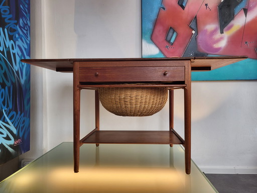 Naaitafel AT33 | Hans Wegner voor Andreas Tuck