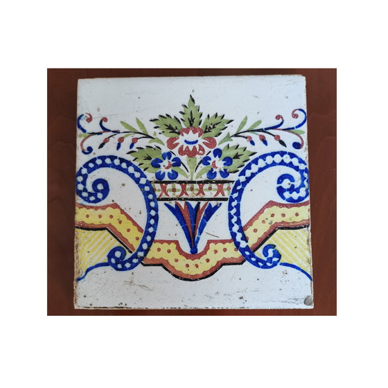 Image 1 of Piastrelle antiche