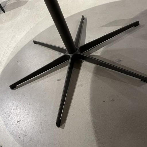 Tavolo da pranzo circolare Fritz Hansen in noce – eettafels