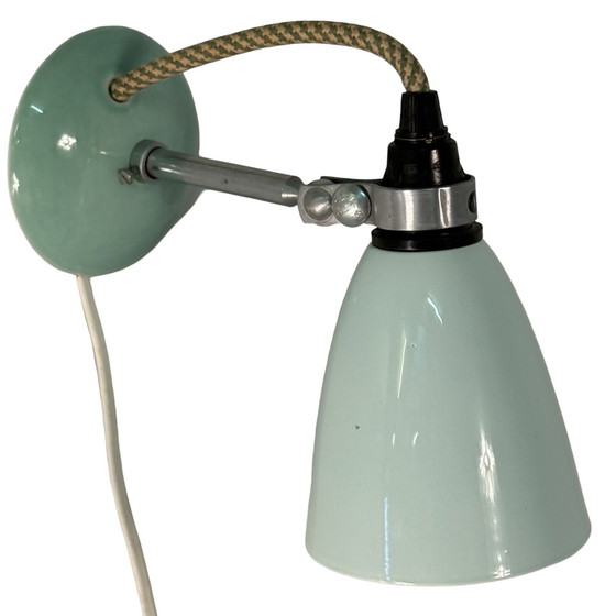 Image 1 of Classiques intemporels britanniques (1990) - Applique murale - Bleu clair/vert - Porcelaine fine