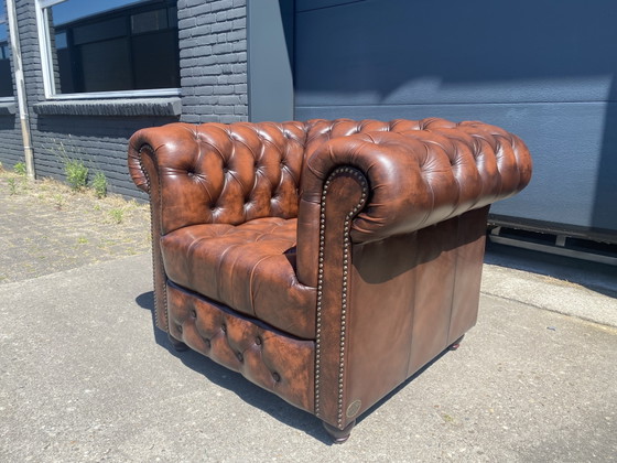 Image 1 of Due bellissime poltrone Chesterfield inglesi, sigari, cognac