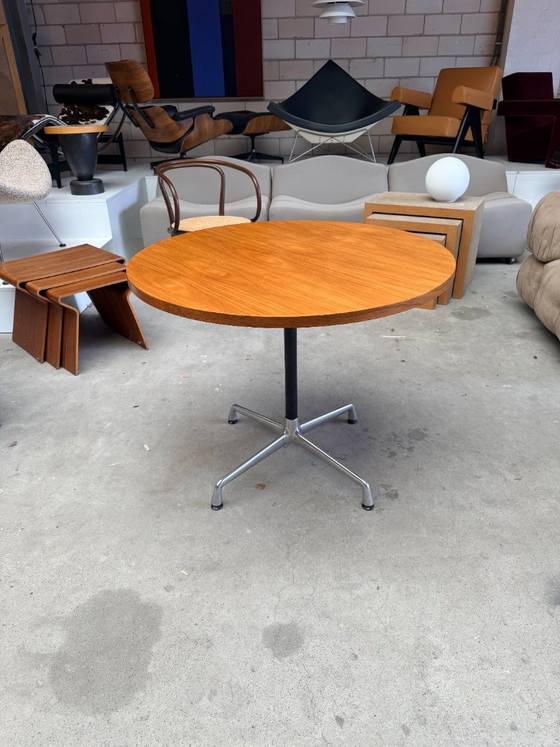 Vitra Eames Contract Table (Lagerbestand: 2) – Esstische, Metal, Wood (photo 11 of 19)