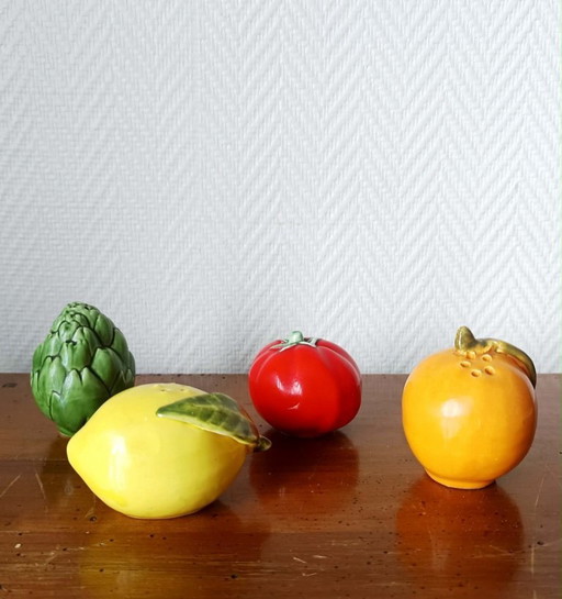 4x salerons en barbotine fruits et légumes  vintage