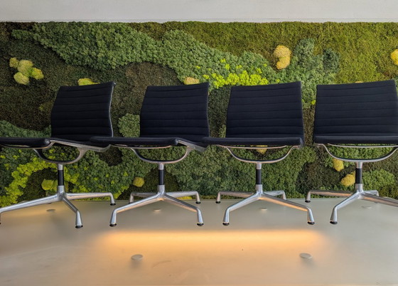 Image 1 of 4x Vitra EA 106 stoelen | Charles & Ray Eames
