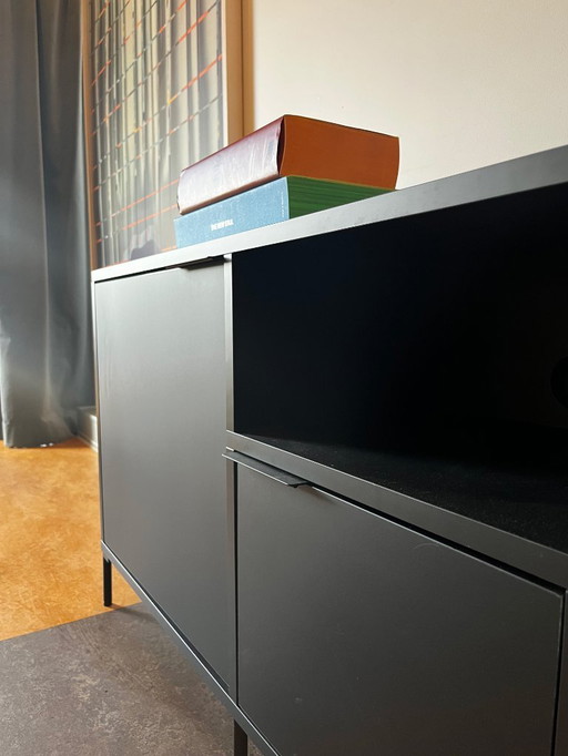 Tylko  – Modern Black TV Stand / Media Cabinet – Minimal Design