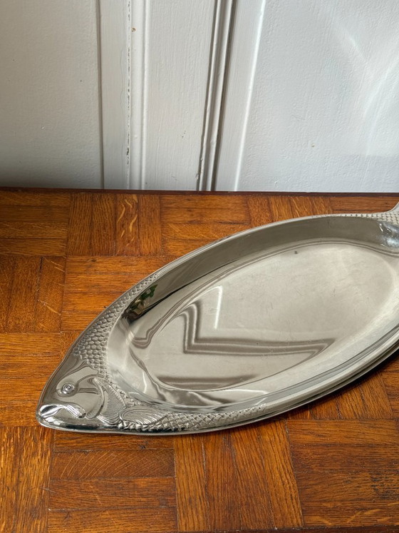 Image 1 of Bandeja de metal plateada para pescado