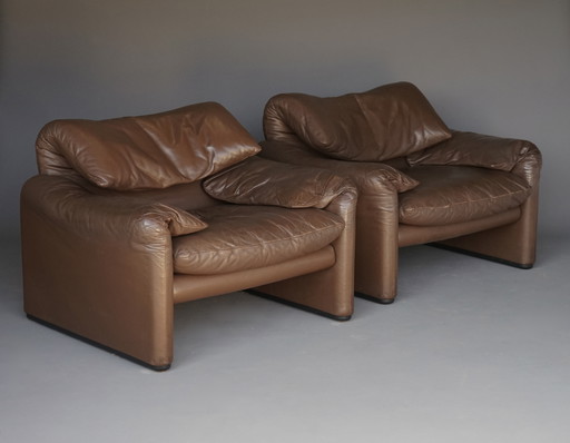 Maralunga Leather Armchairs by Vico Magistretti for Cassina, 1973