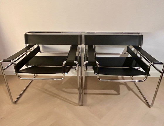 Image 1 of 2x Knoll Wassily sillones de cuero negro de Marcel Breuer