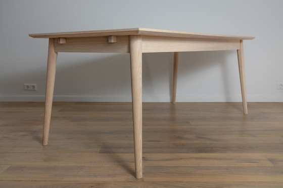 Image 1 of Table à manger extensible scandinave Japandi Whitewash