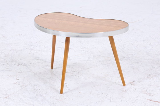 Image 1 of Vintage niervormige tafel | Mid Century bloementafel | Bijzettafels jaren 60 #07-39