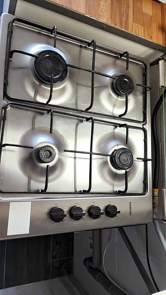 Image 1 of Freestanding gas hob with lid siemens