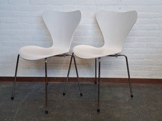 Fritz Hansen Dining set by Arne Jacobsen – Metal, Wood, Vintage (photo 17 of 18)