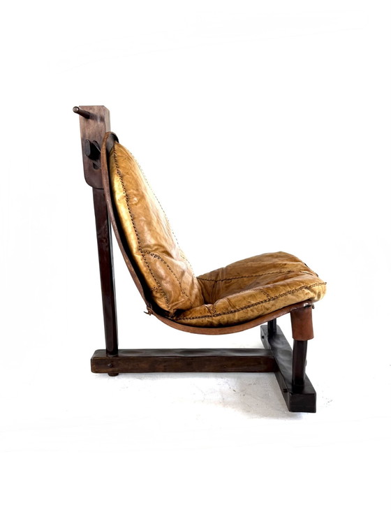 Image 1 of Brazilian Brutalist three-legged armchair '60