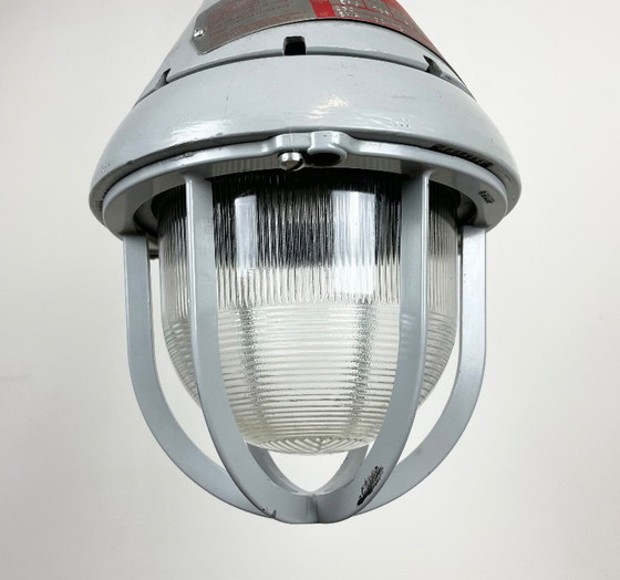 Image 1 of Lampada industriale antideflagrante grigia di Crouse-Hinds, anni '70