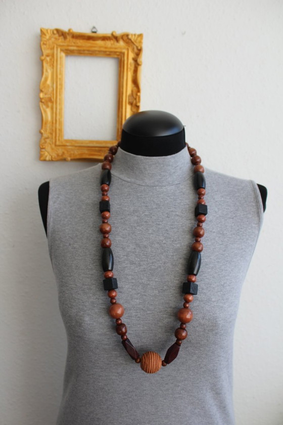 Image 1 of Lange ketting van natuurlijke houten kralen, bruin, handgemaakt, uniek stuk