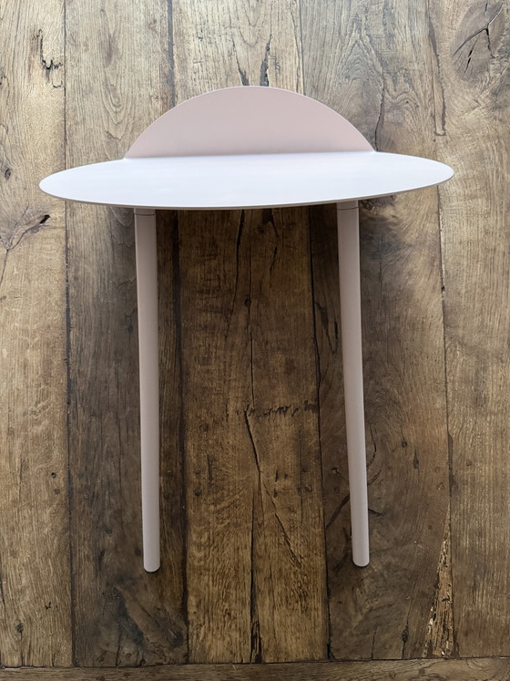 Menu / Audo Copenhagen | Yeh Wall Table – Side tables, Metal (photo 9 of 14)