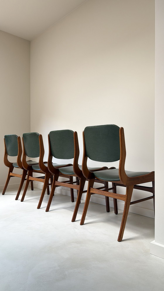 Image 1 of Vier vintage houten stoelen met groen skai leer