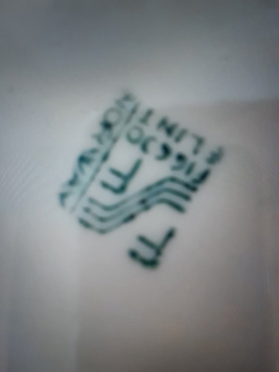 Image 1 of Tabla de cortar de porcelana, Noruega, década de 1960.