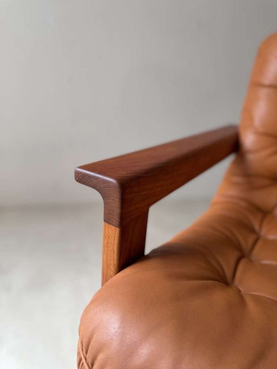 Image 1 of Fauteuil lounge vintage en cuir teck des années 1960