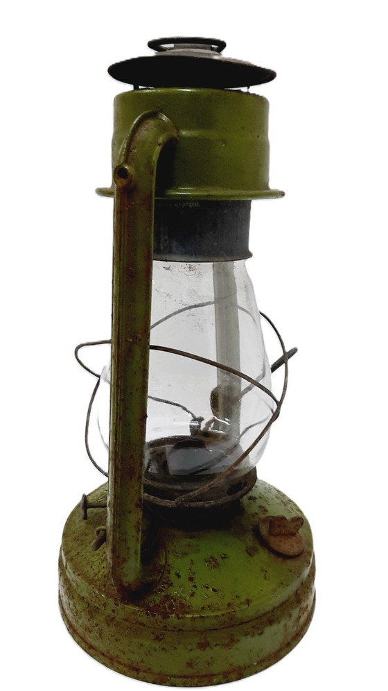 Image 1 of Vintage Oil (Kerosene) Lantern