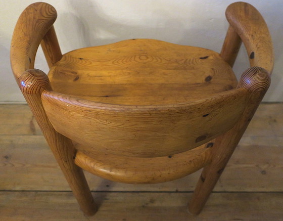 Image 1 of Coppia di poltrone e tavolo in pino patinato, Rainer Daumiller per Hirtshals Sawmills, Svezia, anni '60