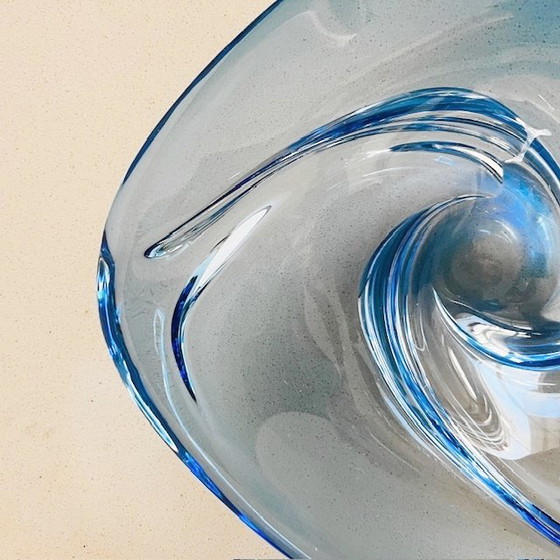 Image 1 of Mid-century XL Val Saint Lambert Patelle Torsade schaal blauw glas René Delvenne 1950's