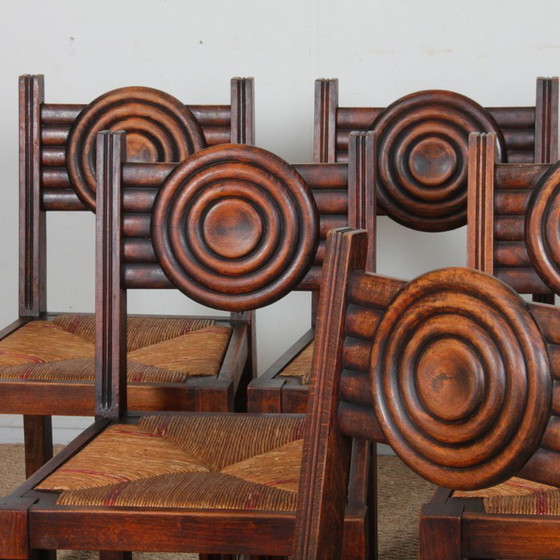 Image 1 of Juego de 6 sillas de madera maciza con asiento de paja, fabricación francesa, 1940.
