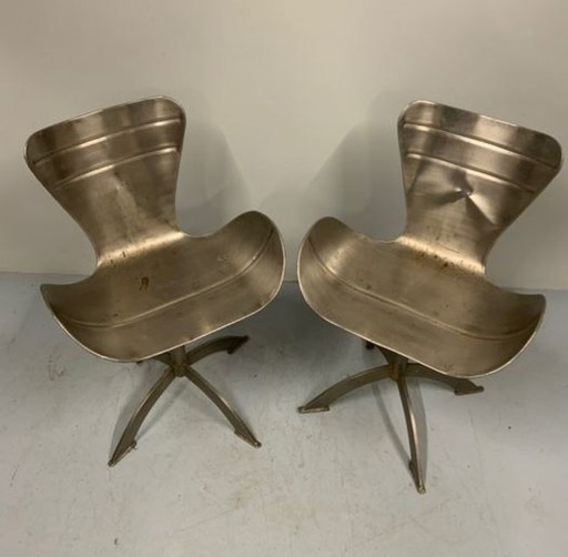 2 sedie dal design in acciaio super cool