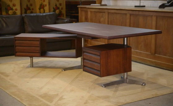 Rosewood desk model T95 by Osvaldo Borsani for Tecno 1960s, Italian Design (photo 17 of 17)