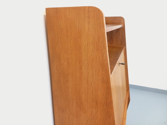 Image 1 of Meuble secrétaire bibliothèque de rangement vintage en bois de chêne des années 60