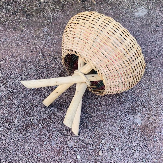 Image 1 of Een paar vintage rieten krukjes