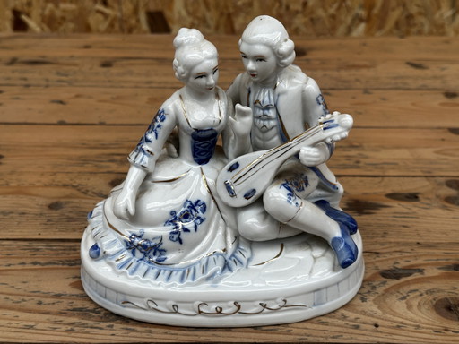 Figurine Couple d’Elegants Romantiques - Porcelaine 