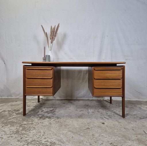 G.V. Møbler vintage 1960s Danish teak desk Scandinavian