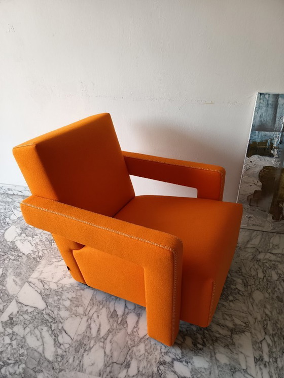 Image 1 of Fauteuil CASSINA Utrecht 637 en Laine Kvadrat Orange 13L par Gerrit Thomas Rietveld