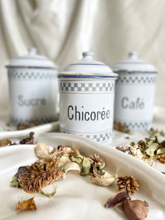 Image 1 of Ensemble di decorazione di cucina rétro: boîtes en émail vintage - café, chicorée, sucre - années 1930-1940